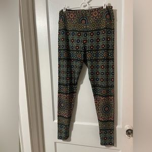 ⚡️5/$25 Bundle⚡️ Retired LuLaRoe Leggings